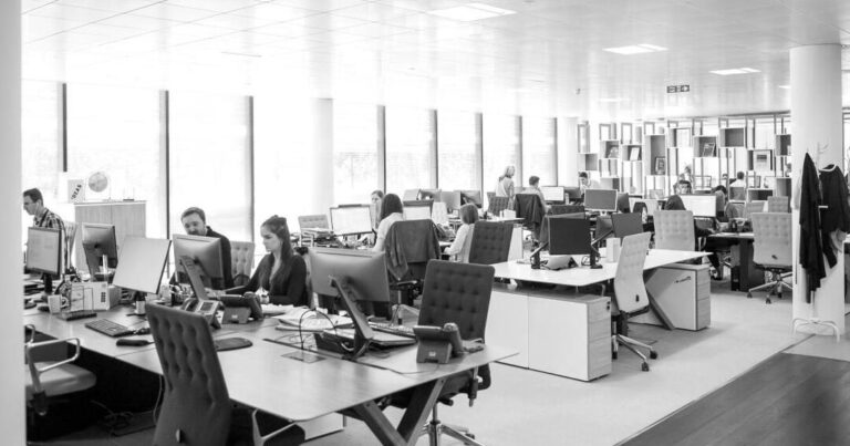Alles, was Sie über den Arbeitsort im Arbeitsvertrag wissen müssen