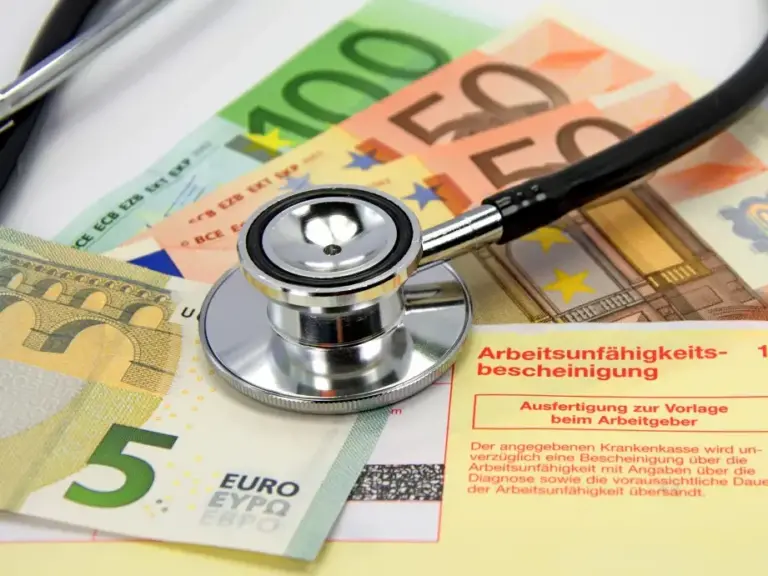 Alles, was Sie über die Krankheitsklausel im Arbeitsvertrag wissen müssen