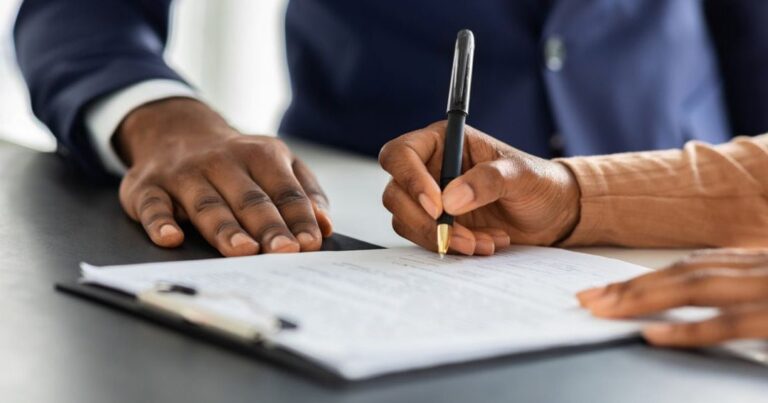 Die wichtigsten Punkte im Arbeitsvertrag: Was Sie wissen sollten