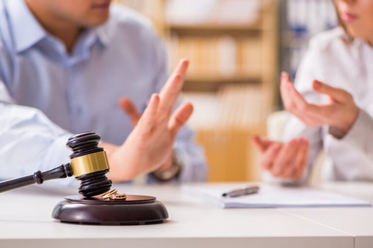 Probearbeiten trotz laufendem Arbeitsvertrag - Was gilt es zu beachten?