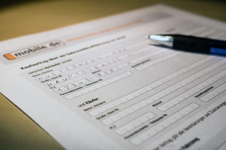 Ratgeber: Kfz-Kaufvertrag zwischen Unternehmer und Privatperson